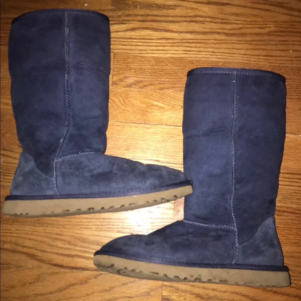 NAVY authentic UGGS